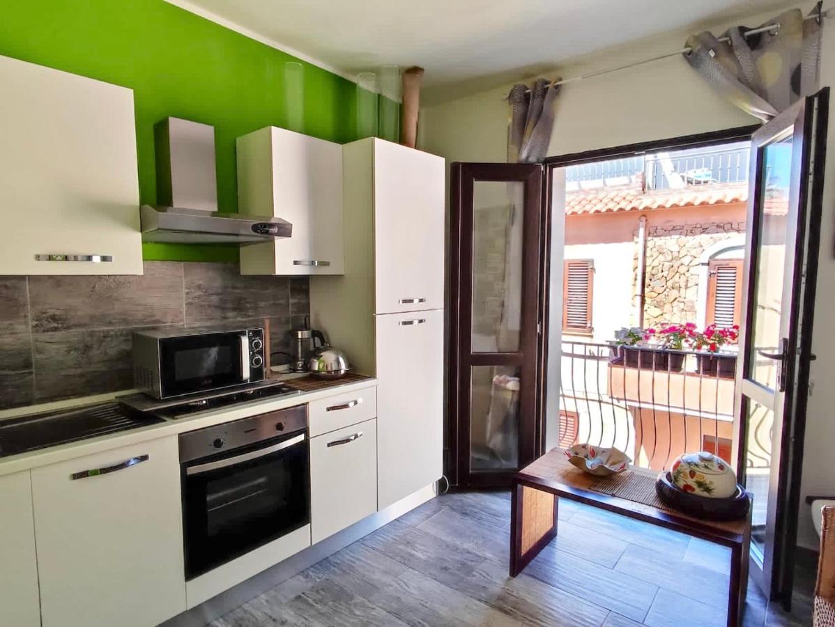 Apartamento Domus Rubra Castelsardo Exterior foto