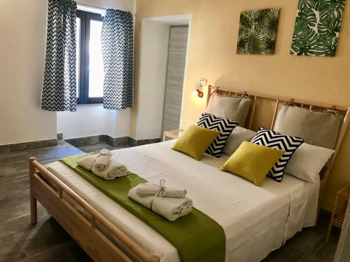 Apartamento Domus Rubra Castelsardo Exterior foto